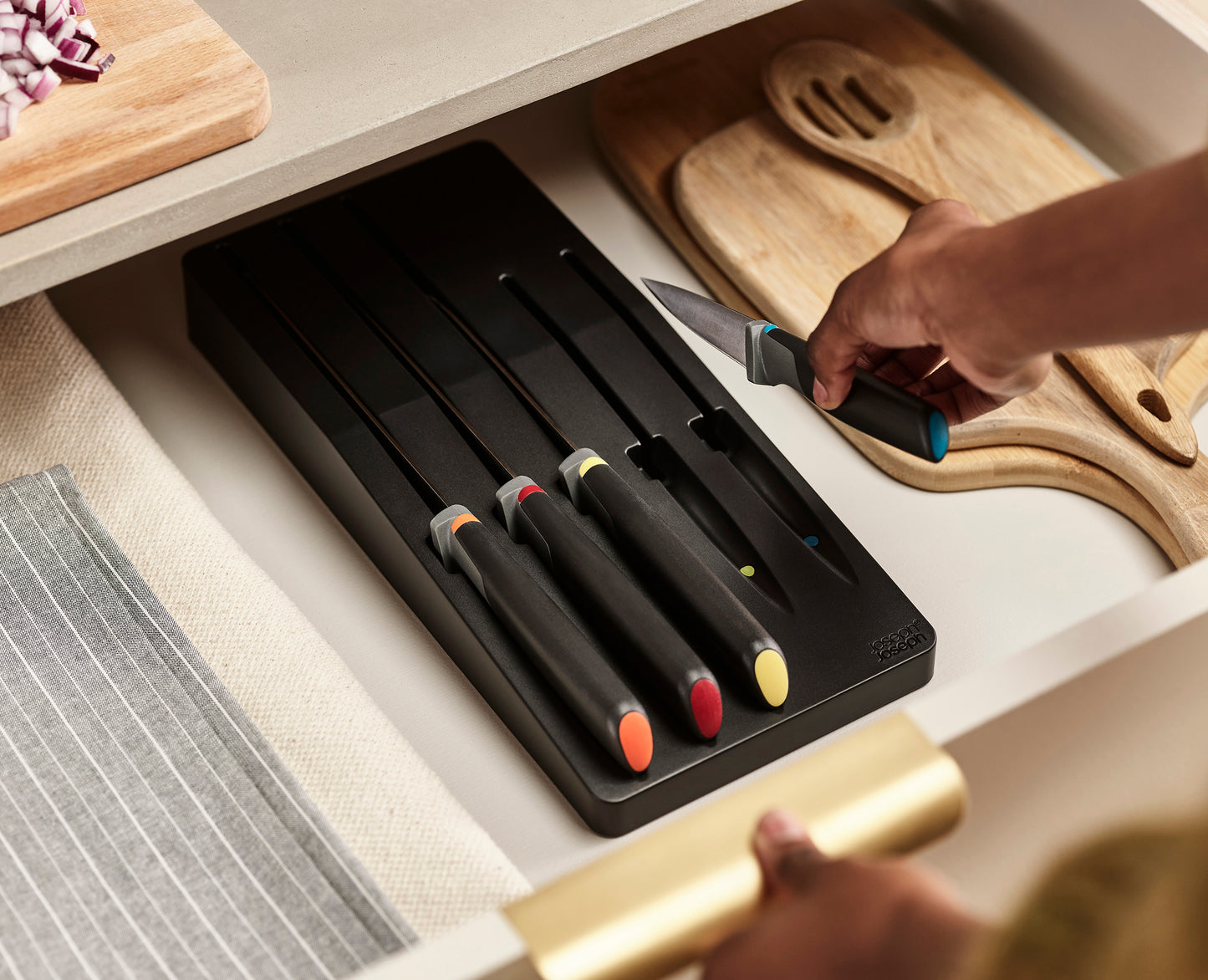 Elevate™ Store 5-piece Knife Set with In-drawer Storage Tray