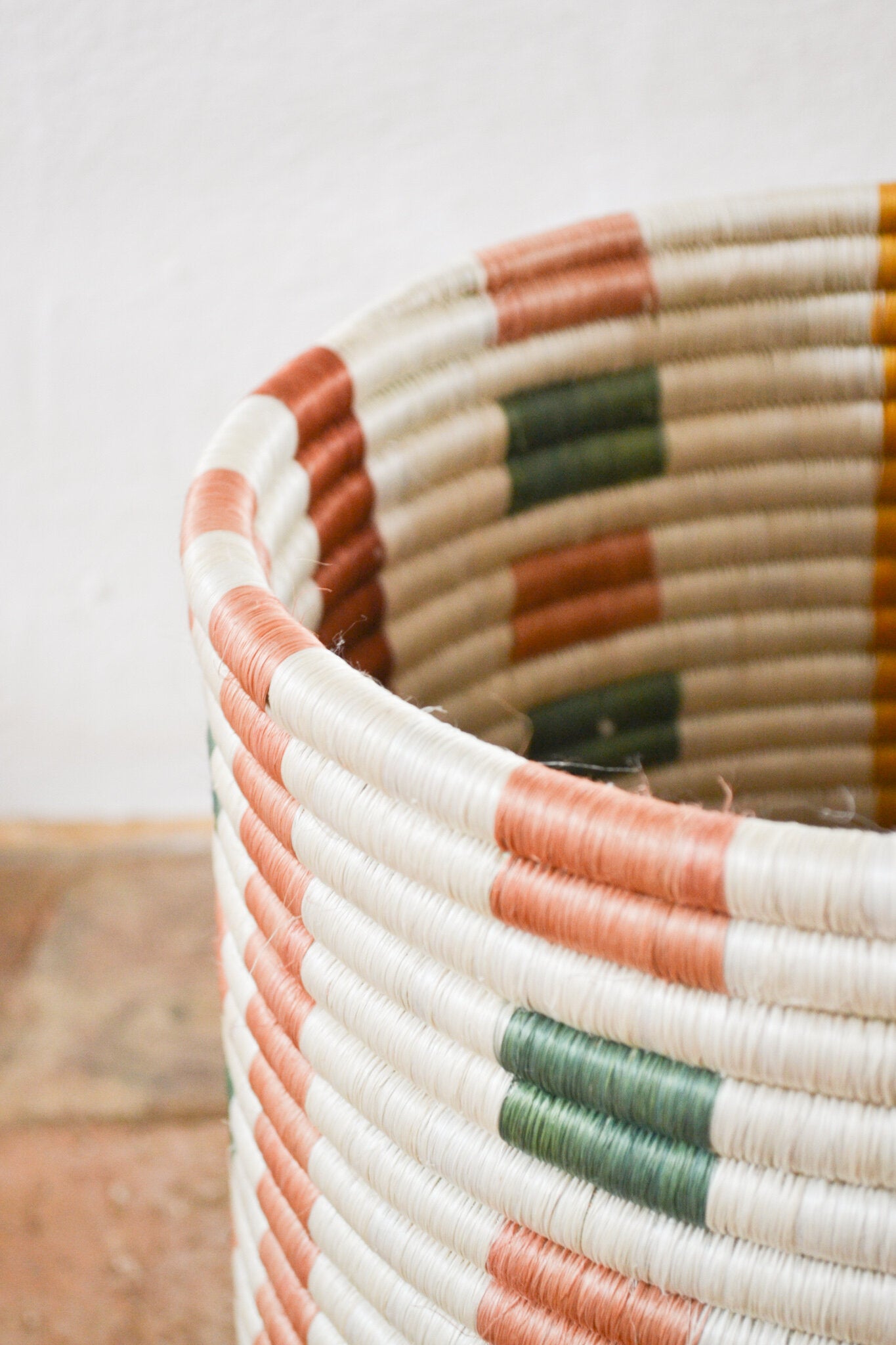 Boyaca Medium Floor Basket