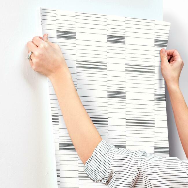 Dashing Stripe Wallpaper