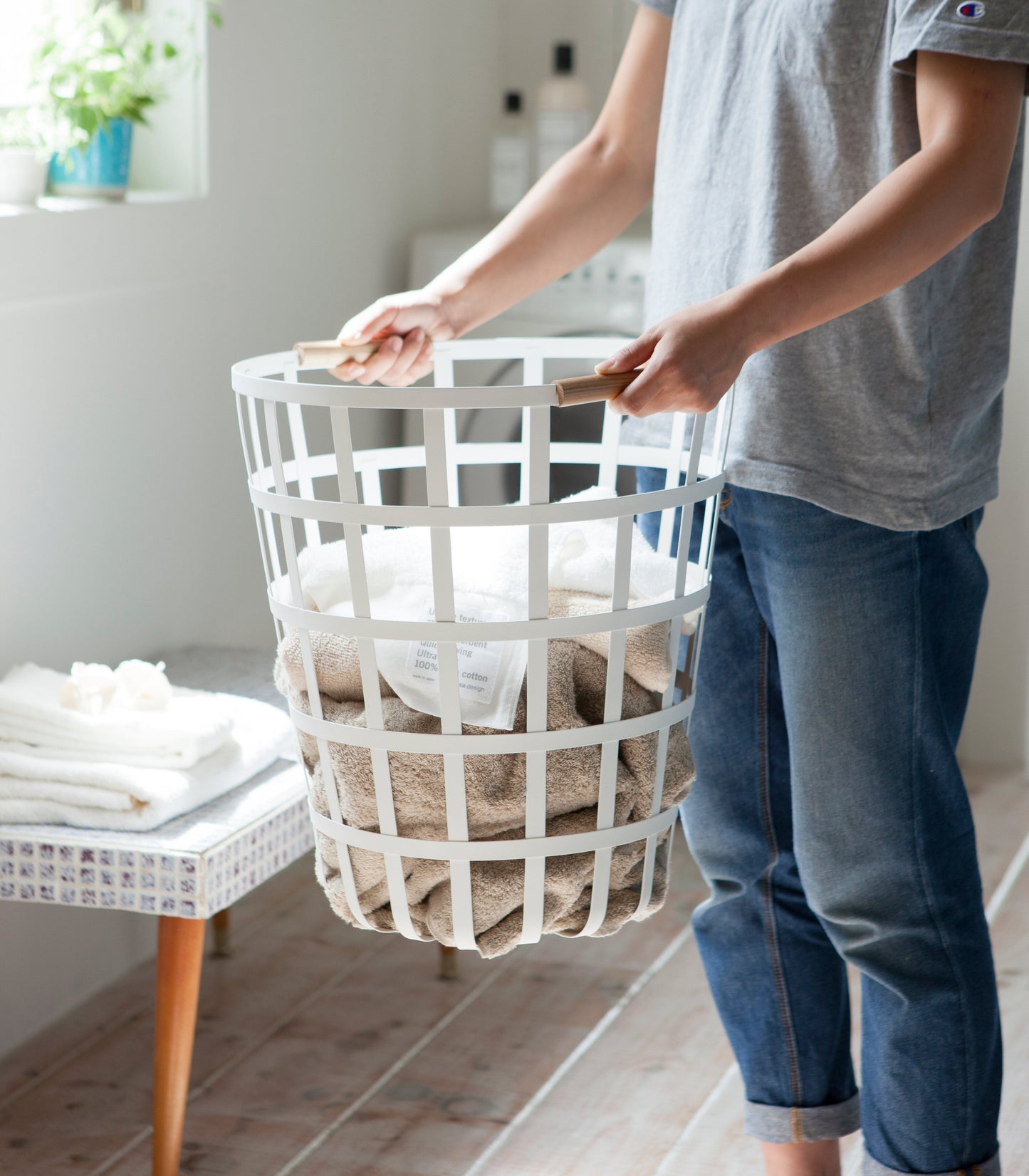 Wire Basket - Steel + Wood