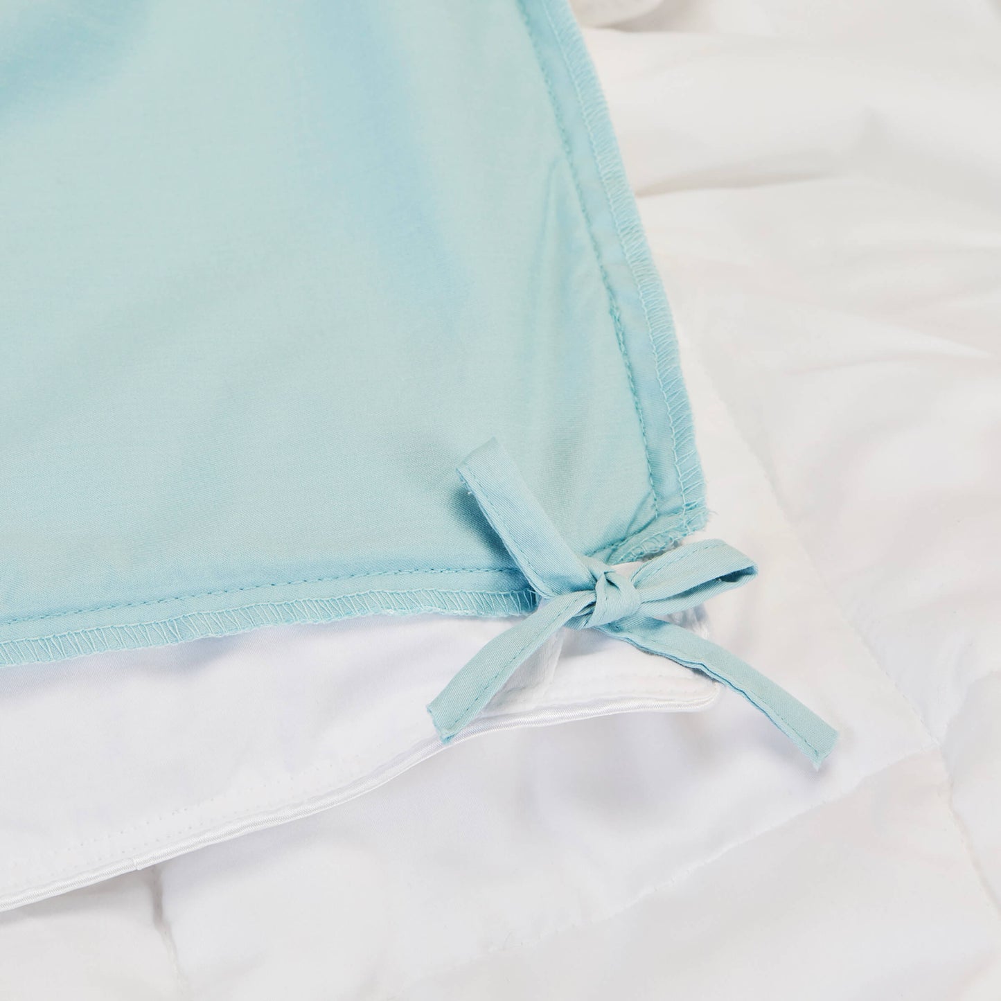 Lightweight Comforter - Open Box