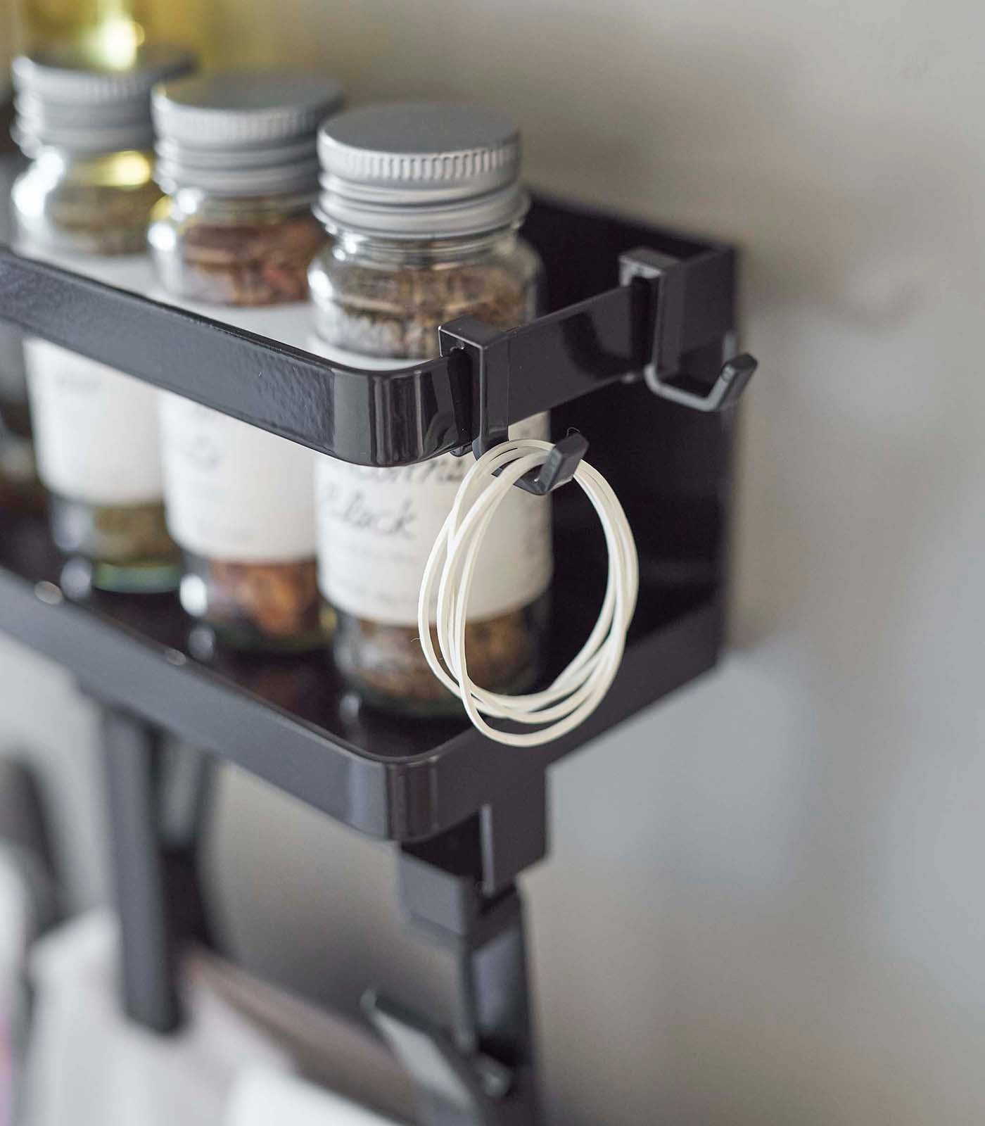 Magnetic Organizer with Easy-Grip Rotating Clips - Steel